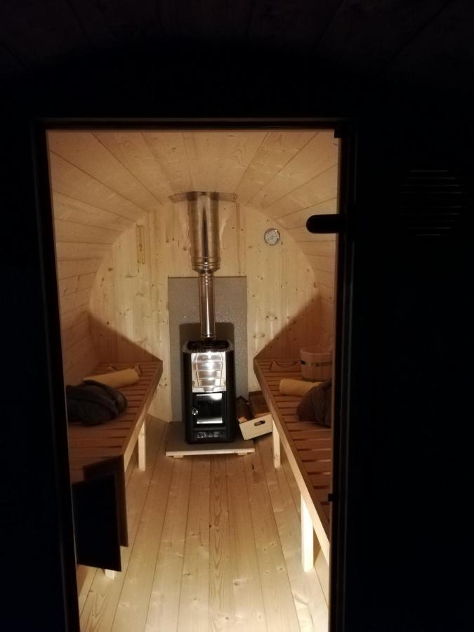 Pod Orehom Drvena Kuca I Sauna Hotell Krapina Exteriör bild